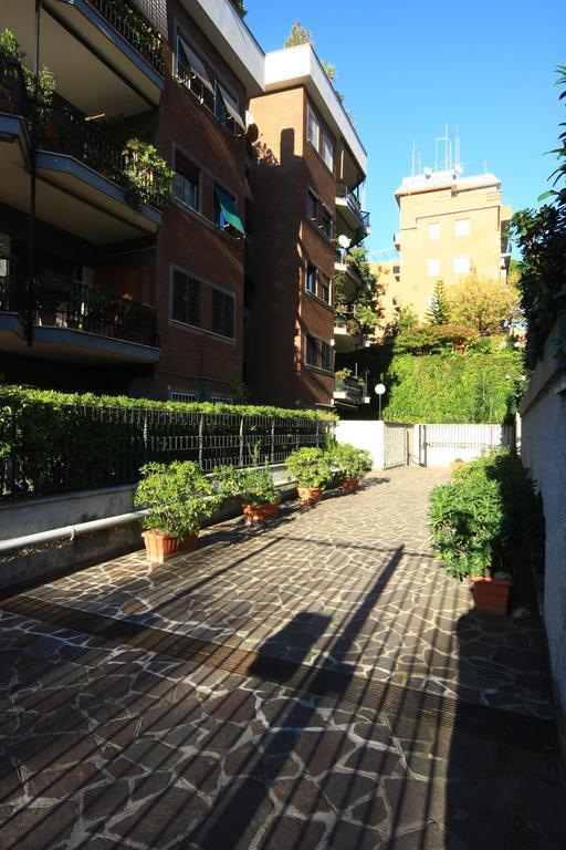 B&B Viale Dei Colli Portuensi 589 Рим Экстерьер фото