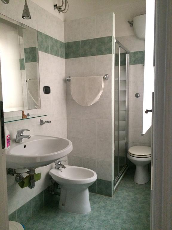 B&B Viale Dei Colli Portuensi 589 Рим Номер фото